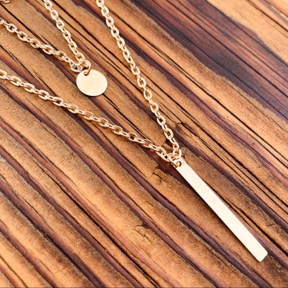 ♛ Leia Layered Necklace - Picture 5 of 8